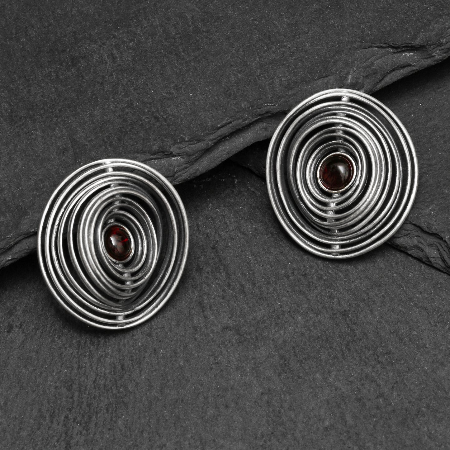 ''Gravitas'' Earring: The story of a star