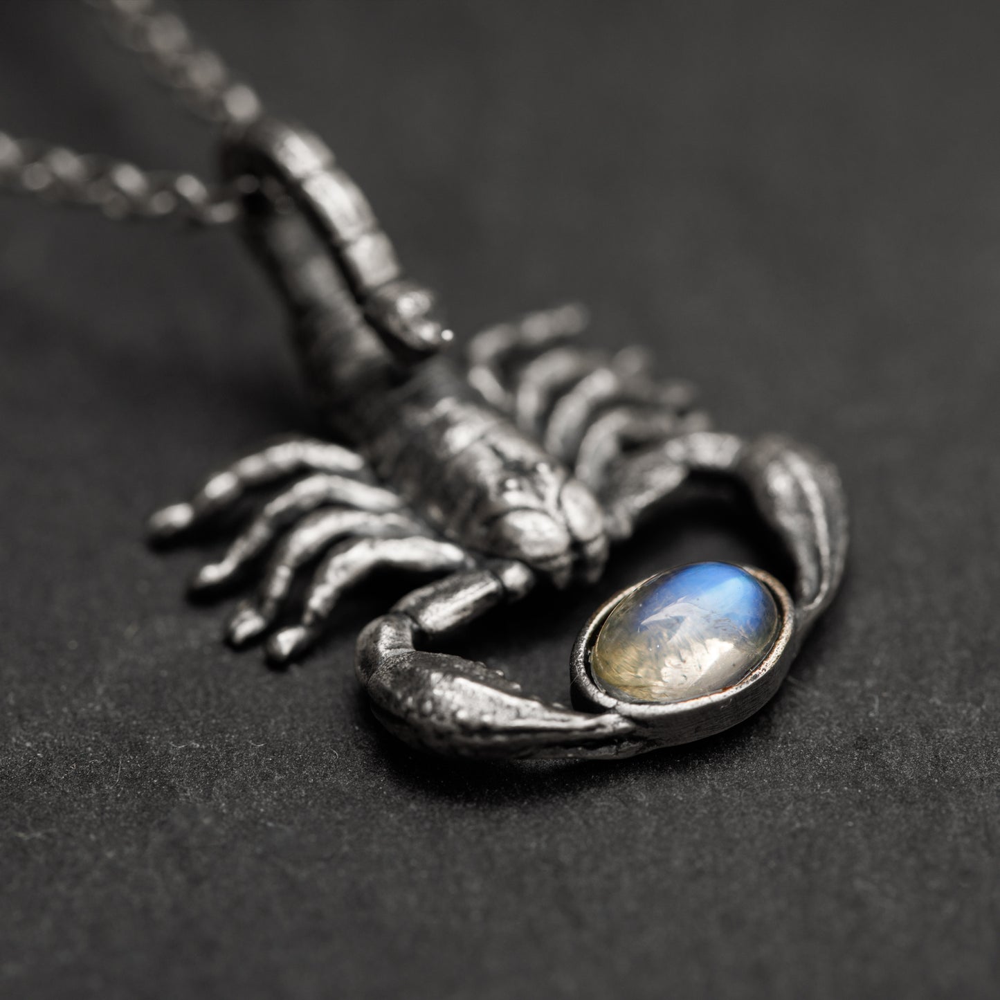 ”Scorpiones” Kolye