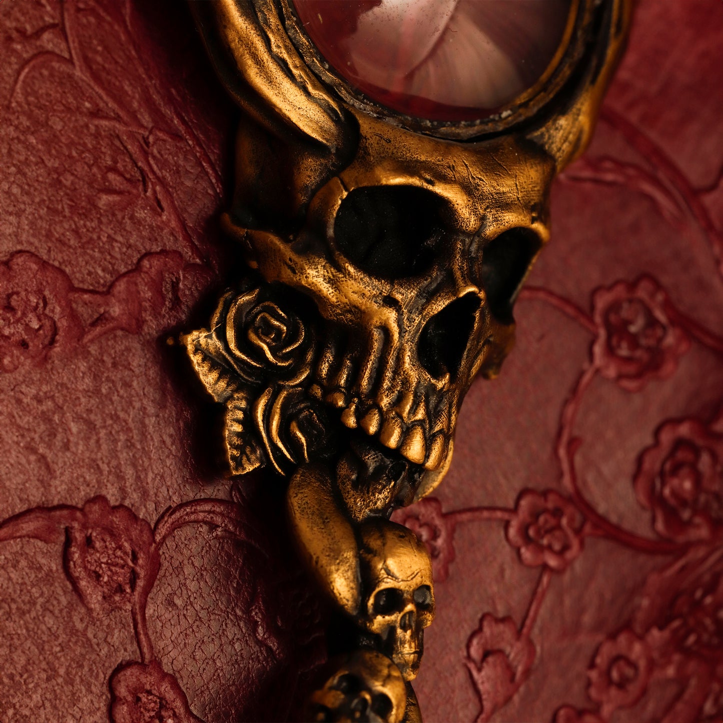 ''Vanitas'' büyüteç