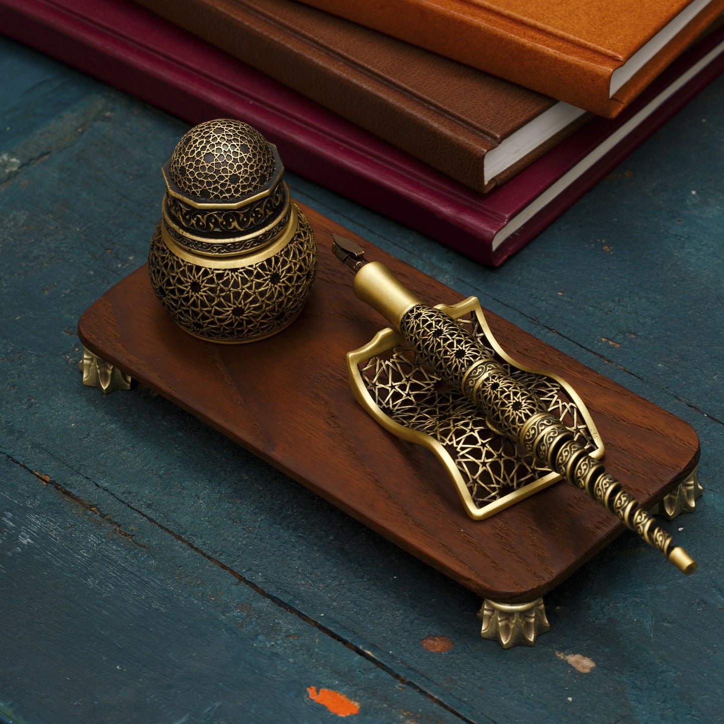 Infinite Stars / Wooden stand