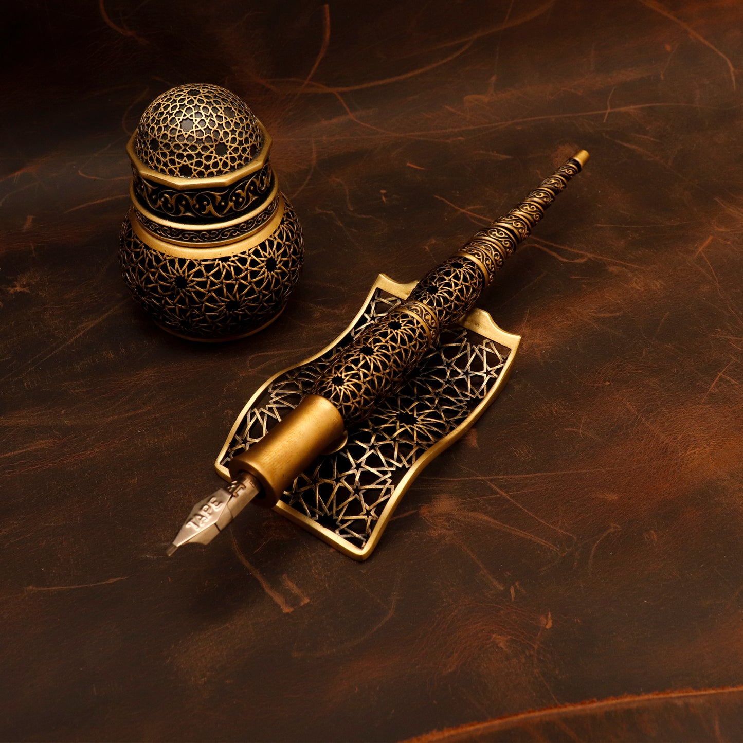 Selçuklu Sonsuz Yıldızlar / Kalem Standı