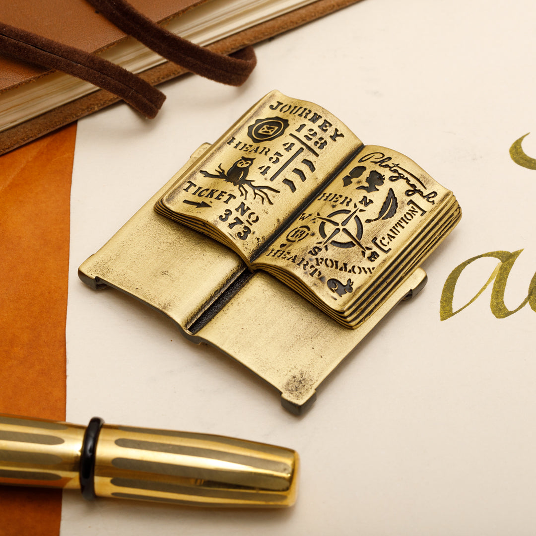 Follow Your Heart / Pen Stand