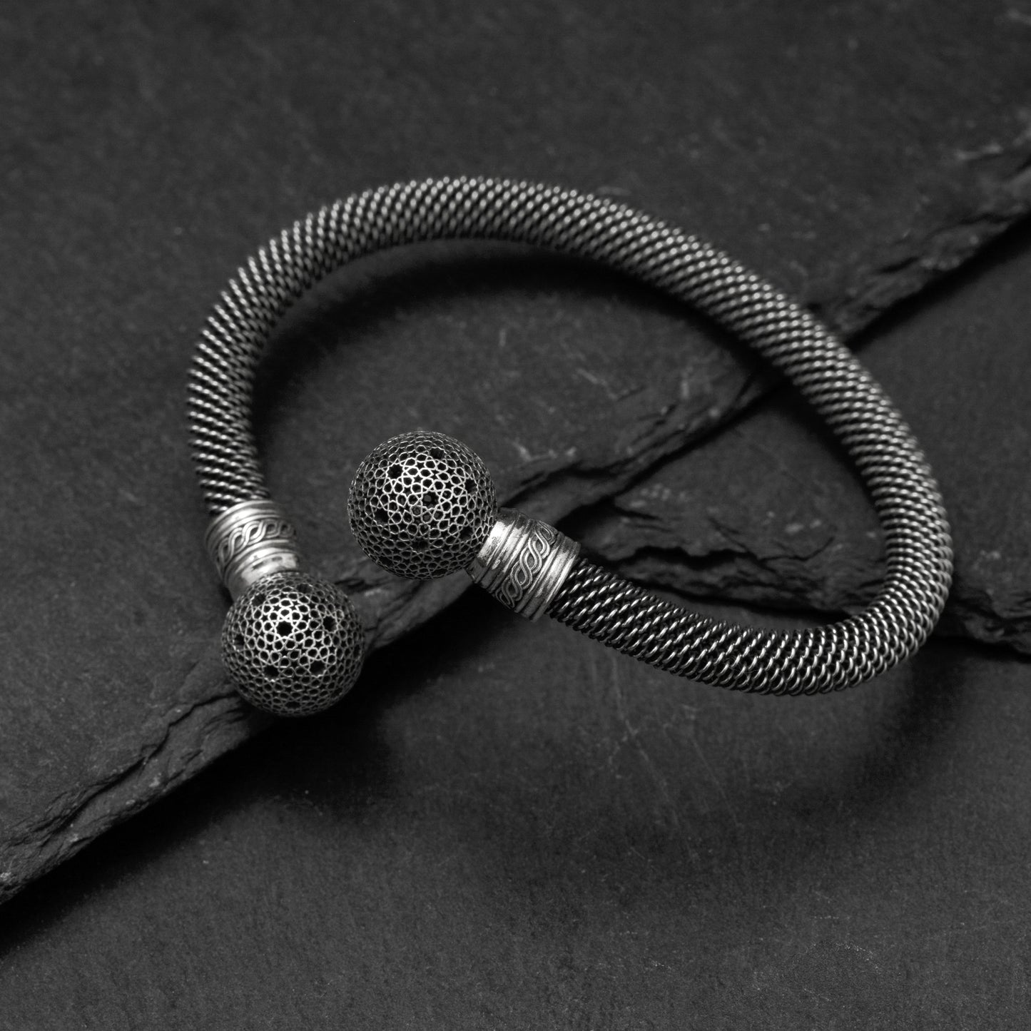 Selçuklu Küre Bileklik