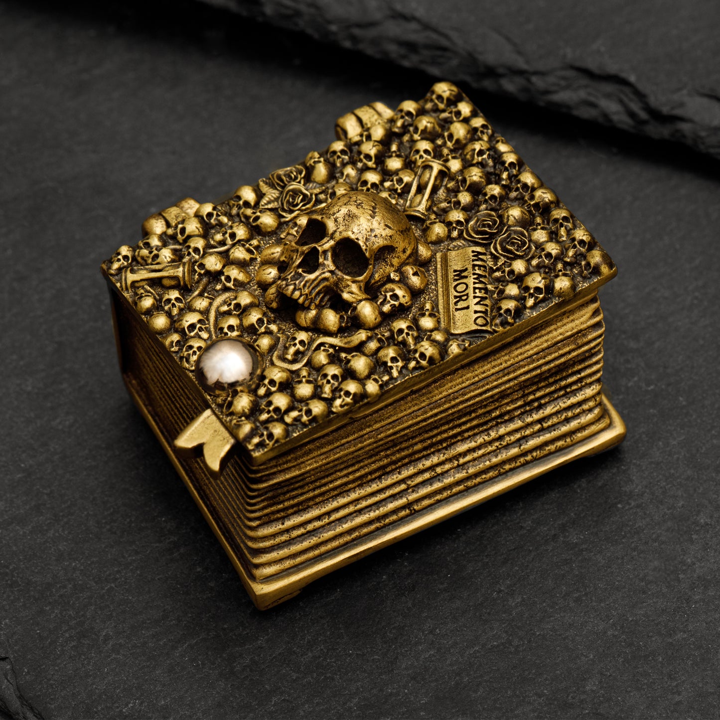 Vanitas Tip Box
