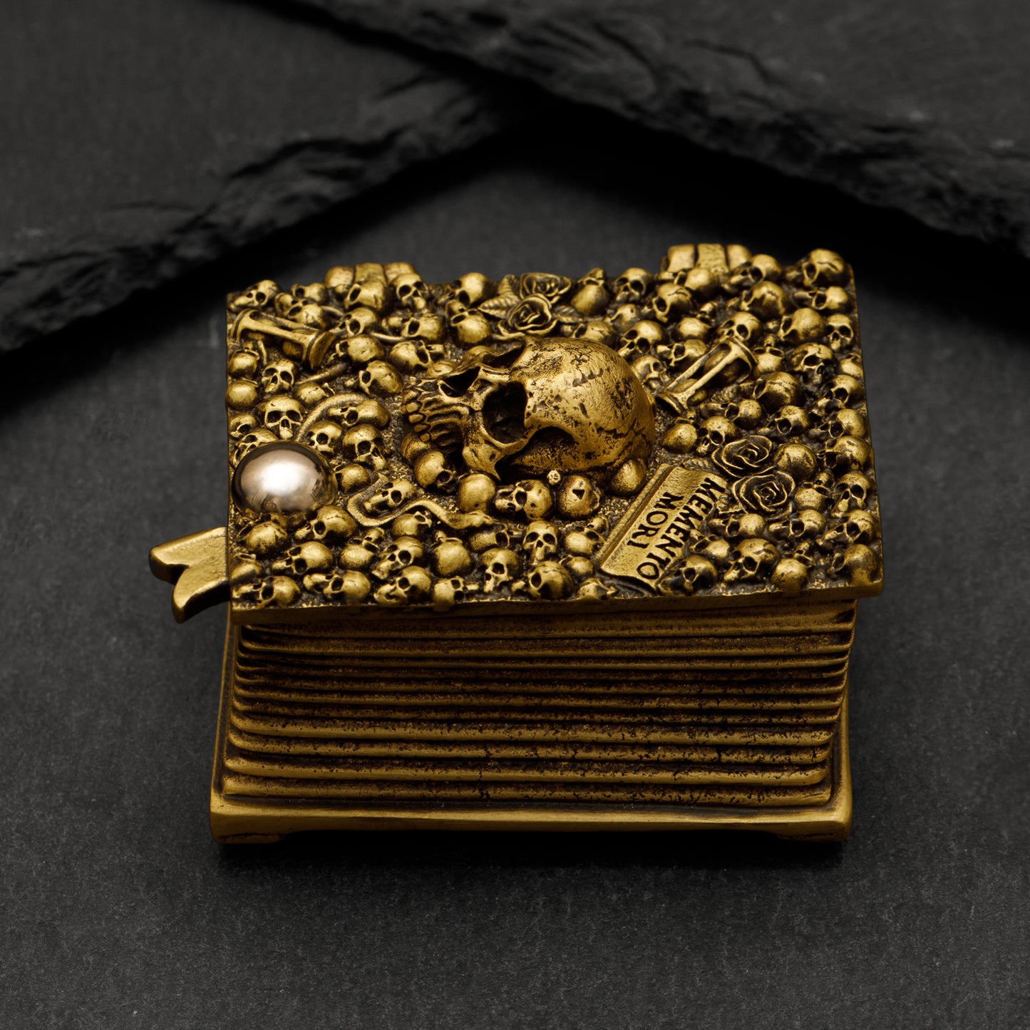 Vanitas Tip Box