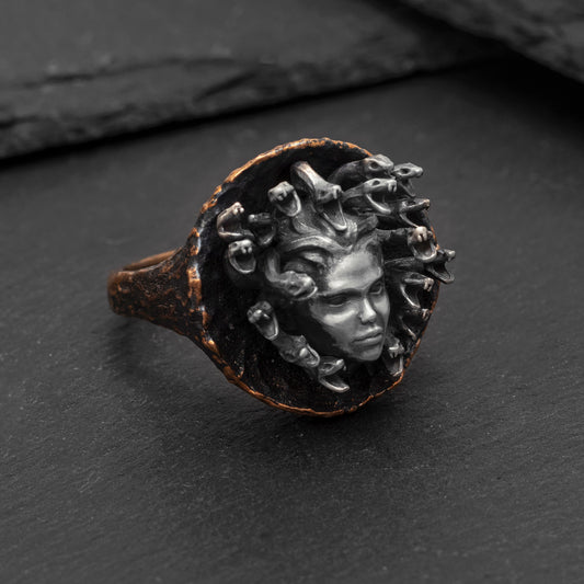 Medusa Ring