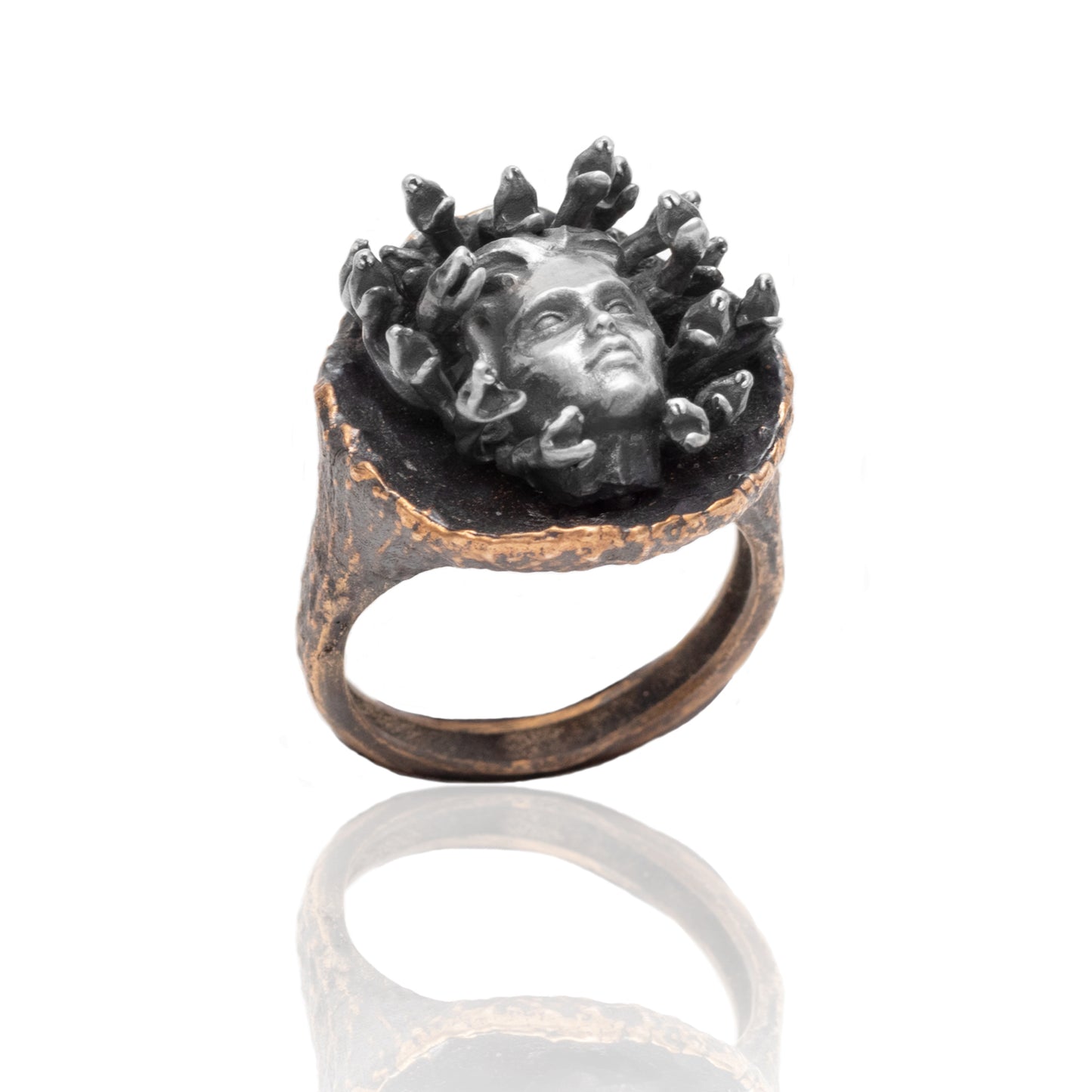 Medusa Ring