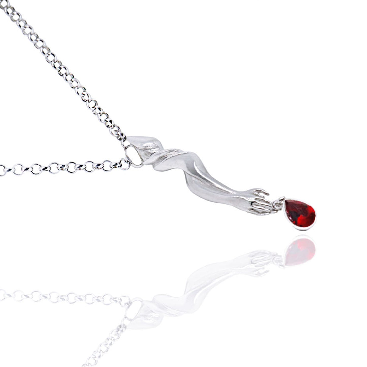 Sarmaşık Eller Kolye