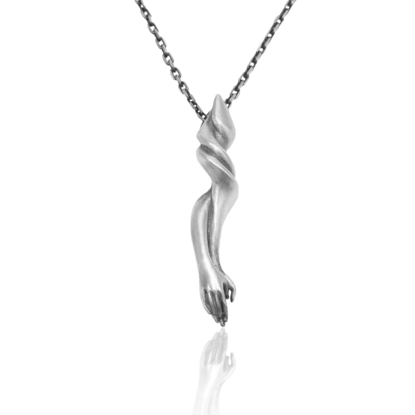 Sarmaşık Eller Kolye