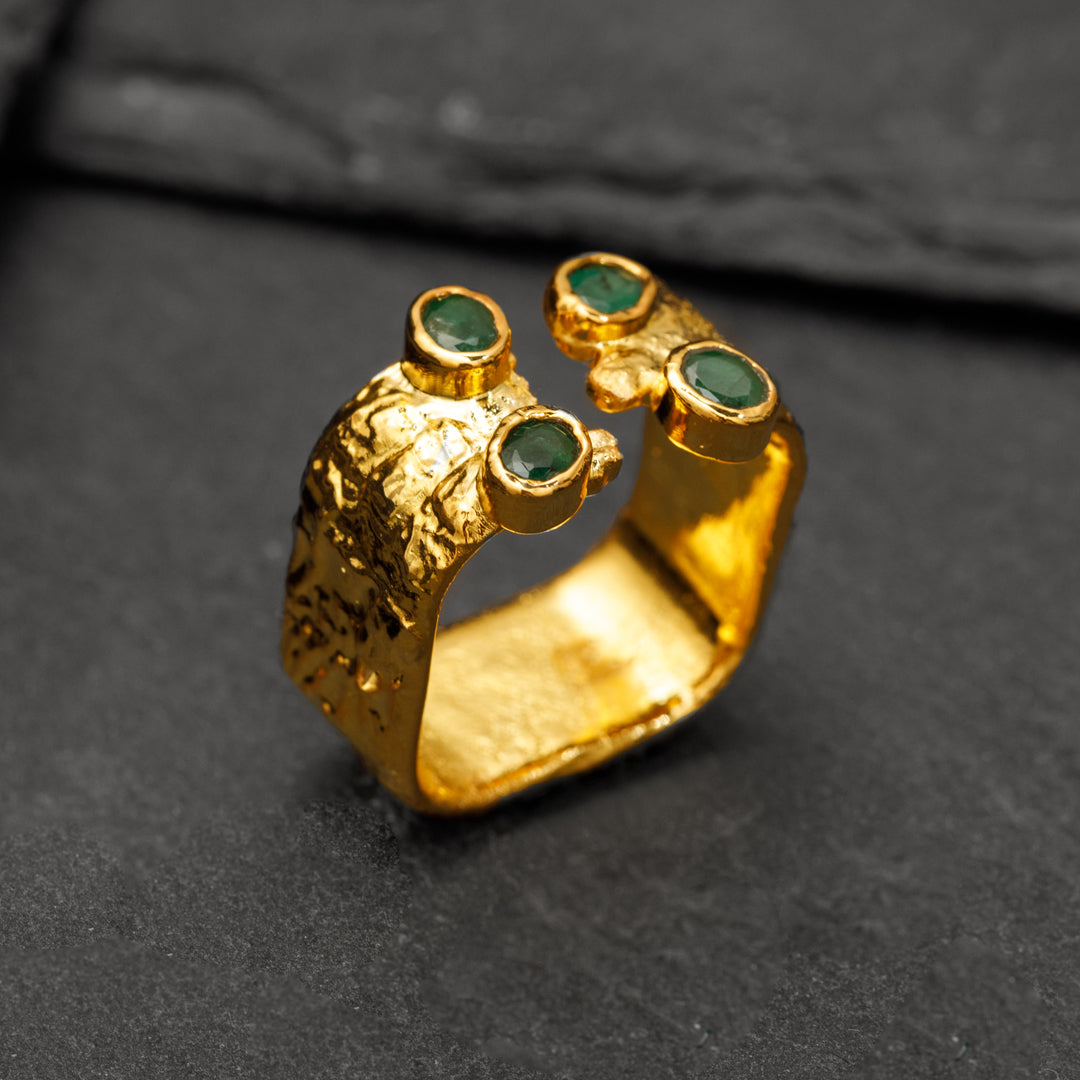 Emerald Yüzük