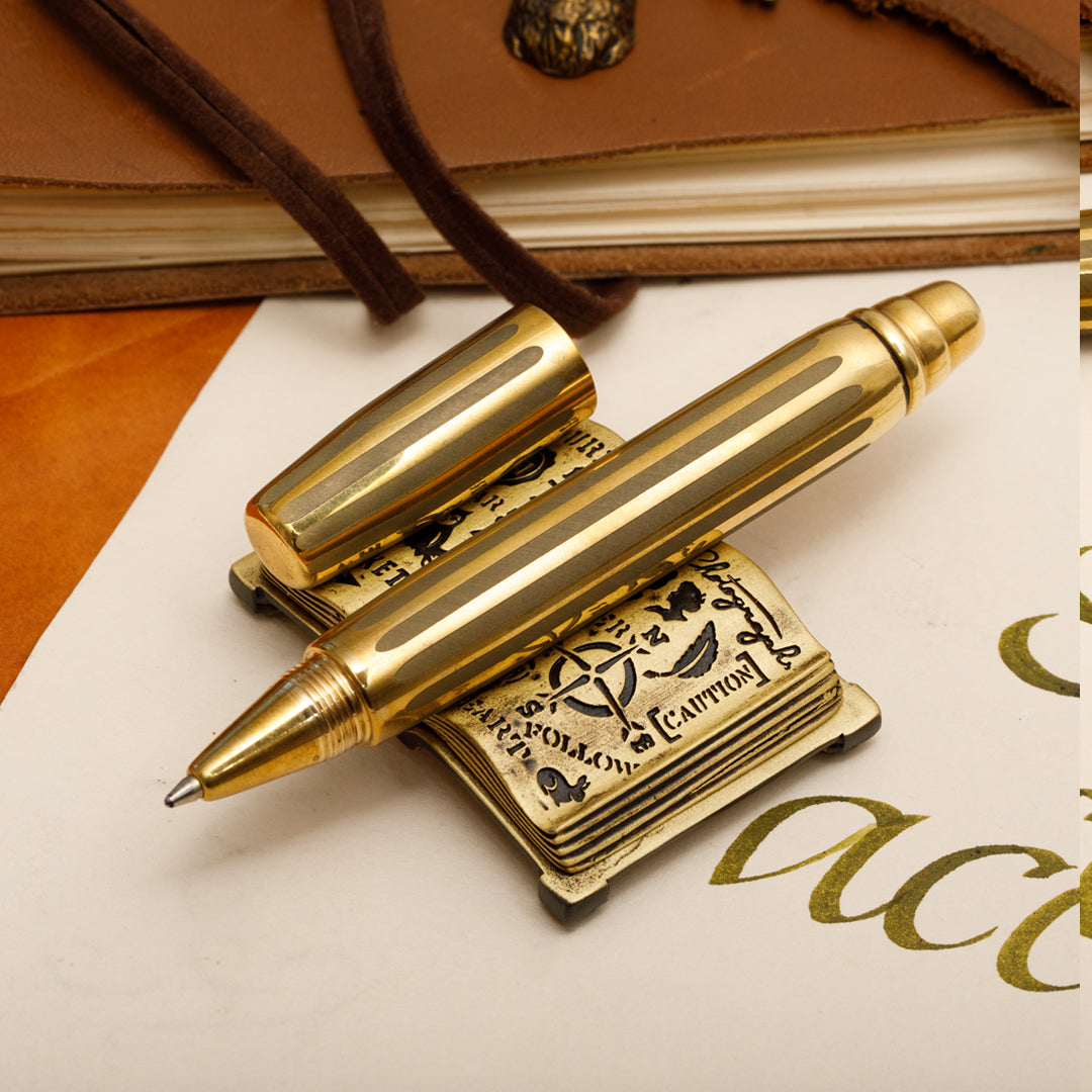 Follow Your Heart / Pen Stand